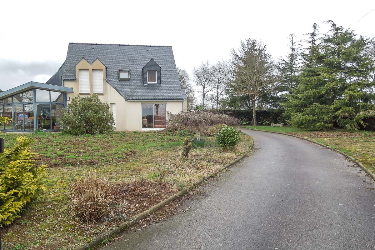 Aménagement jardin, aménagement terrasse, pose clôtures, création massif, paysagiste breton, paysagiste morbihan, bouix paysage